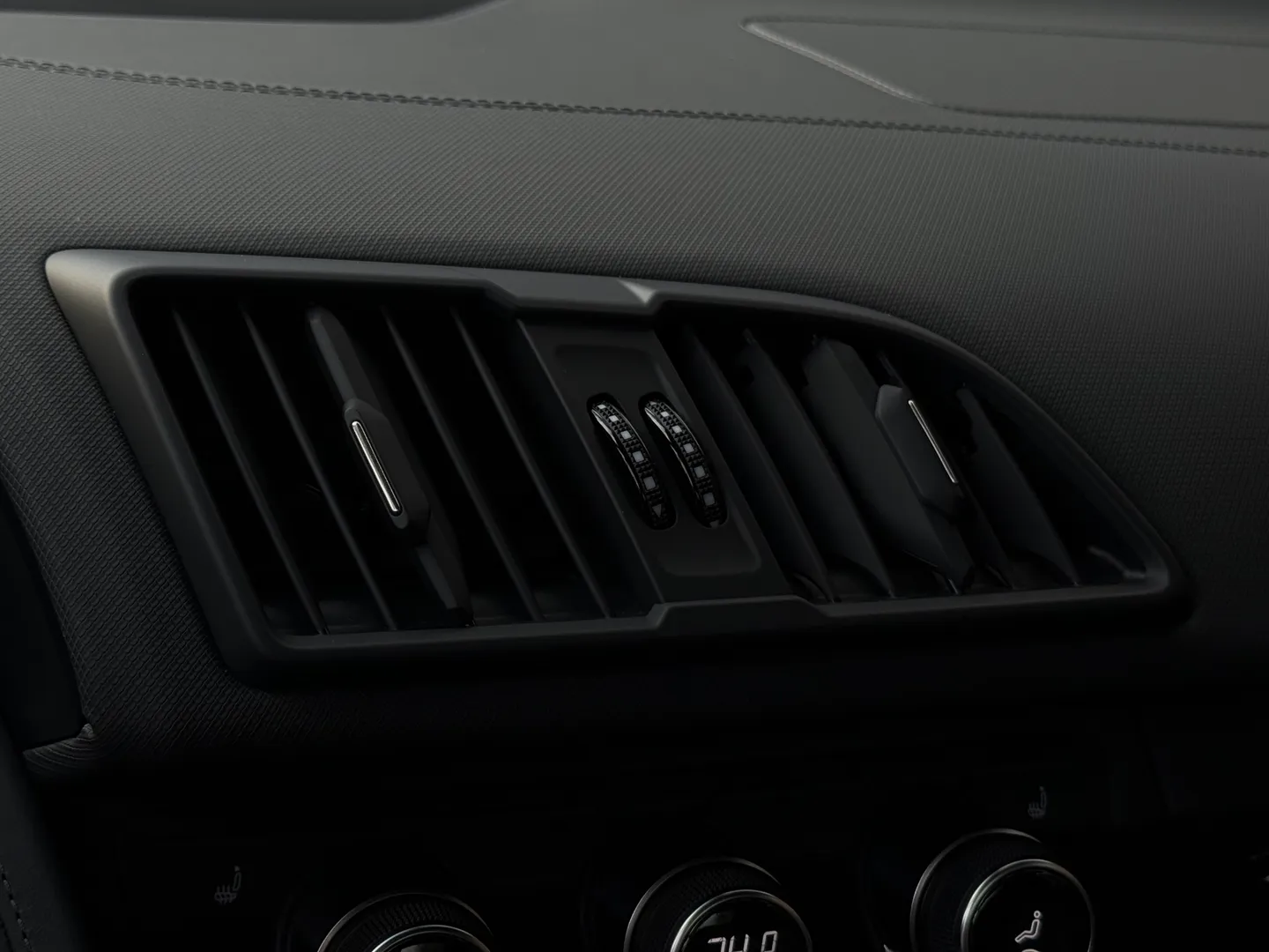 Audi R8 V10 Quattro Coupe — photo 58