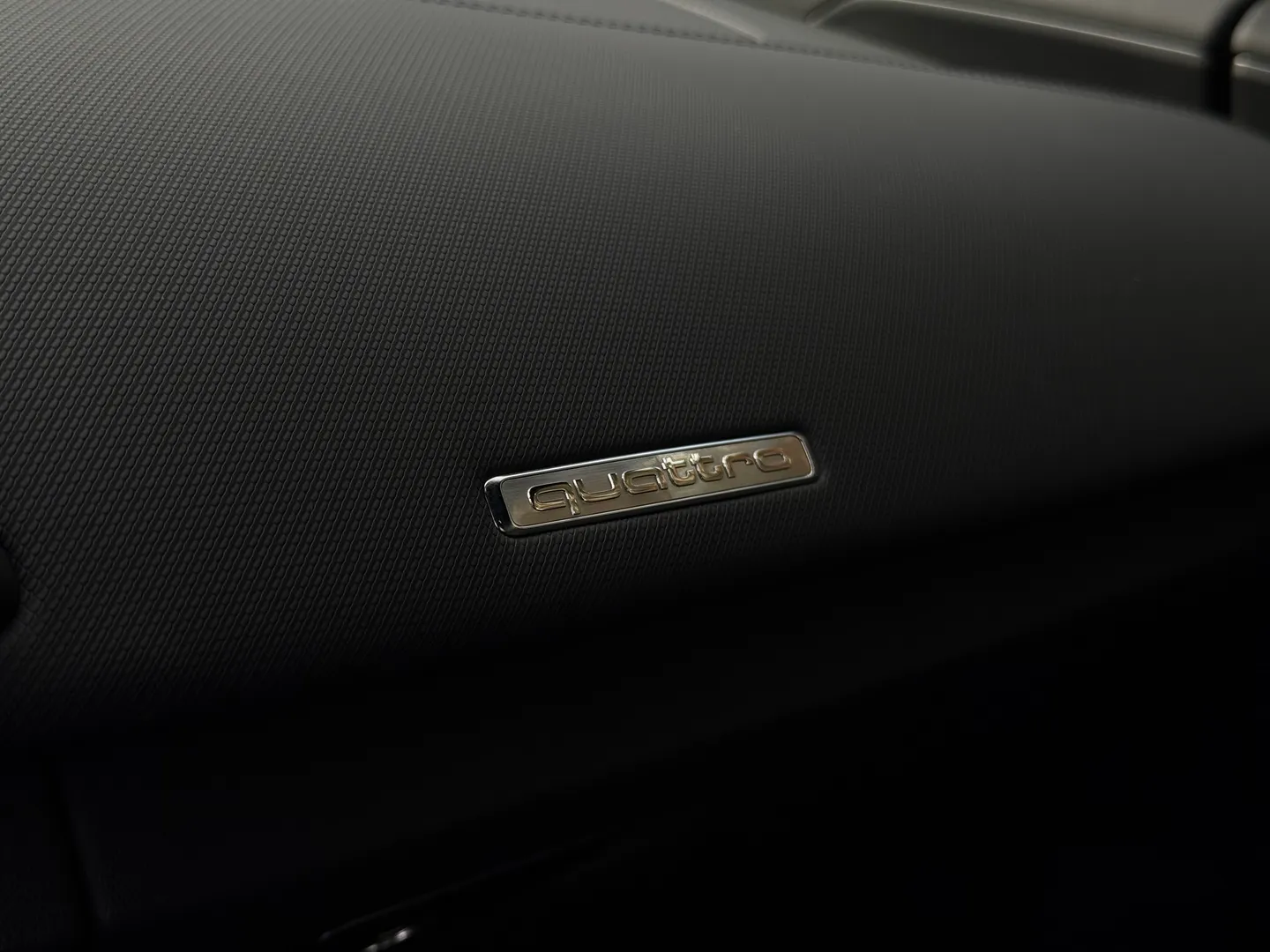 Audi R8 V10 Quattro Coupe — photo 60
