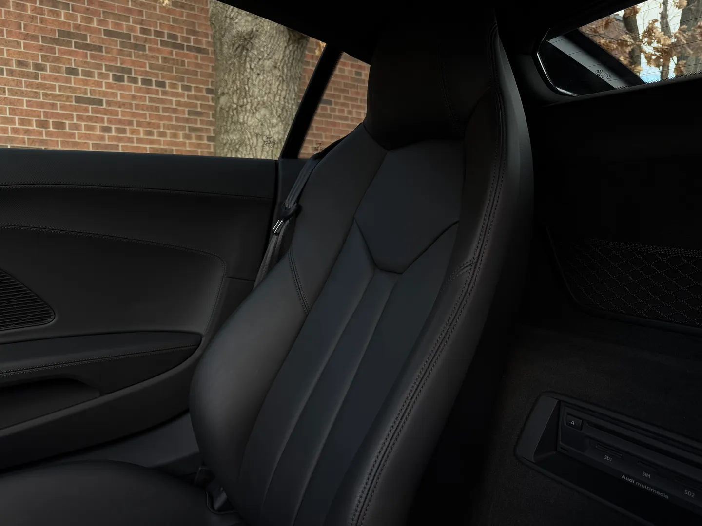 Audi R8 V10 Quattro Coupe — photo 64