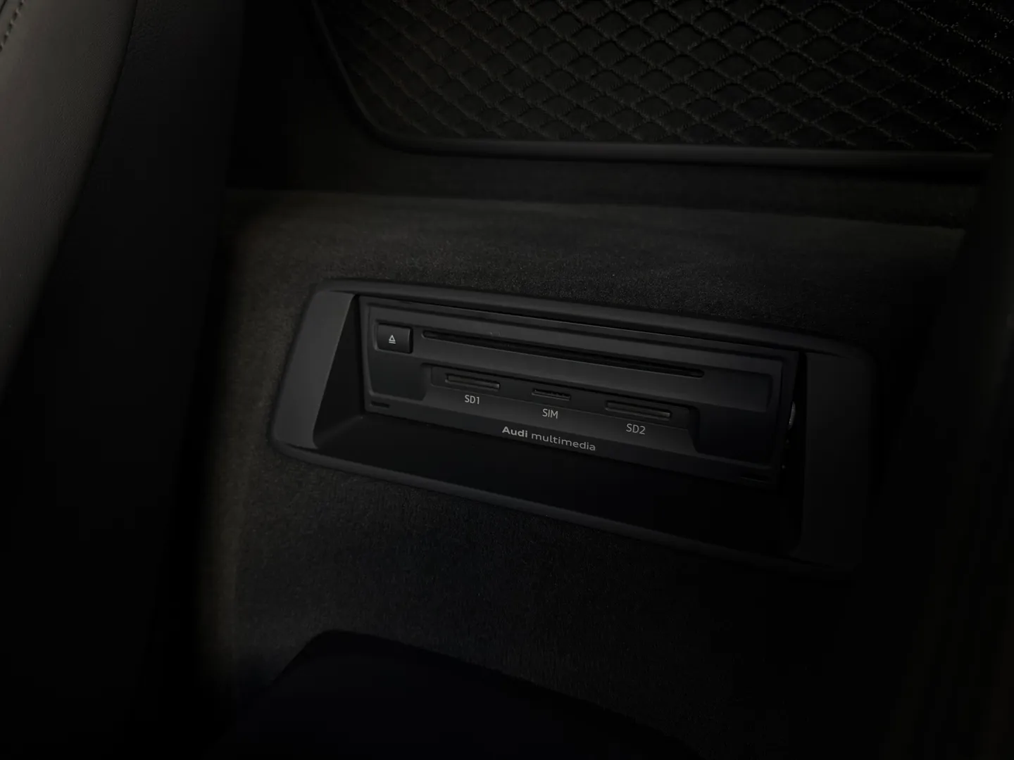 Audi R8 V10 Quattro Coupe — photo 65