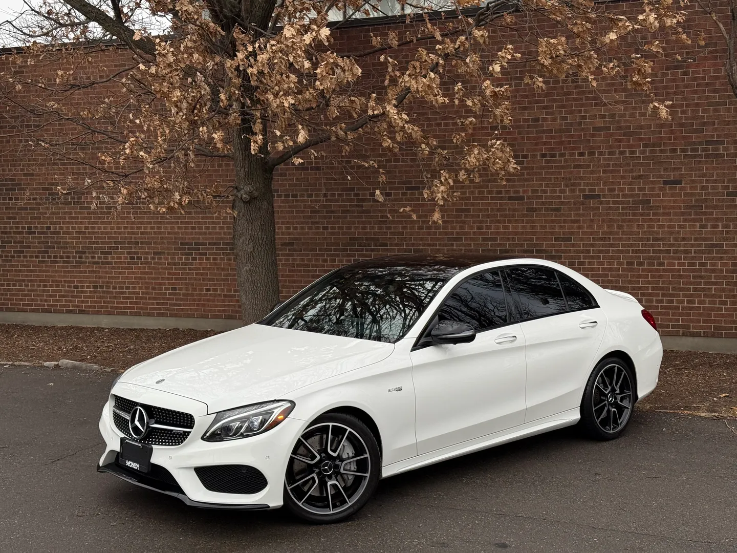 Mercedes Benz C43 AMG Sedan — photo 2