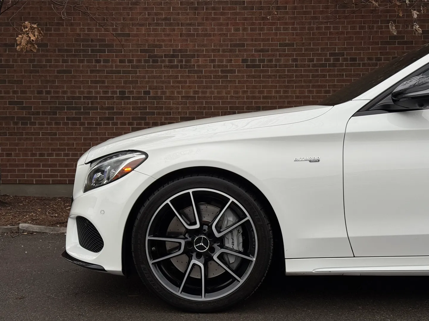 Mercedes Benz C43 AMG Sedan — photo 12