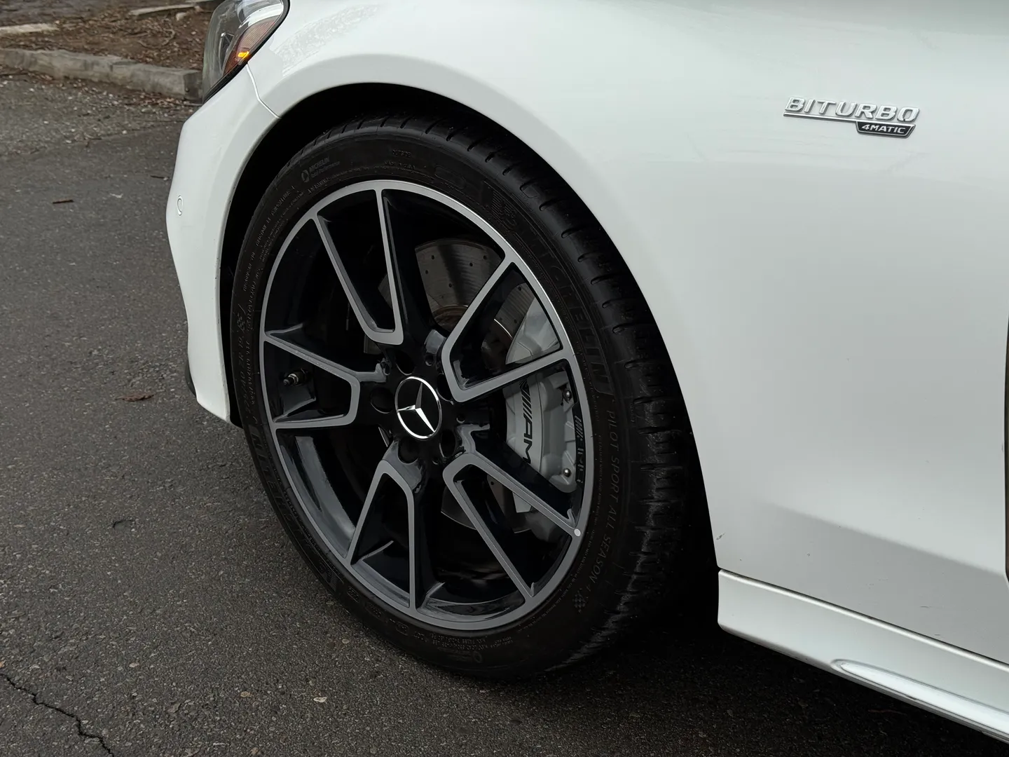 Mercedes Benz C43 AMG Sedan — photo 14