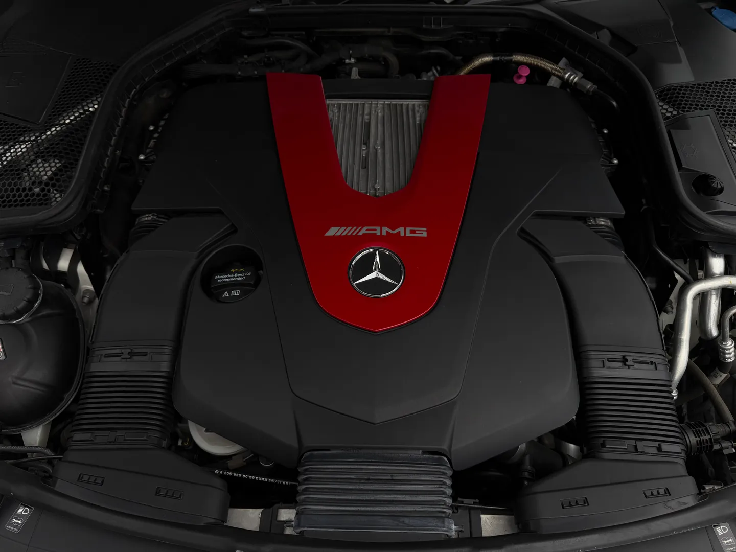 Mercedes Benz C43 AMG Sedan — photo 34