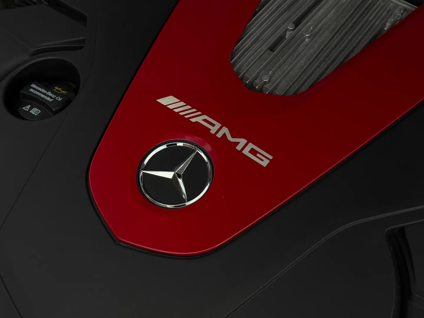 Mercedes Benz C43 AMG Sedan — photo 36