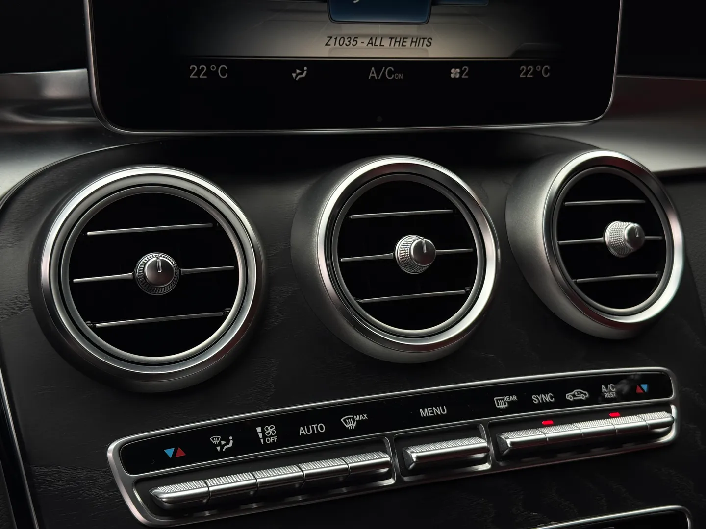 Mercedes Benz C43 AMG Sedan — photo 53