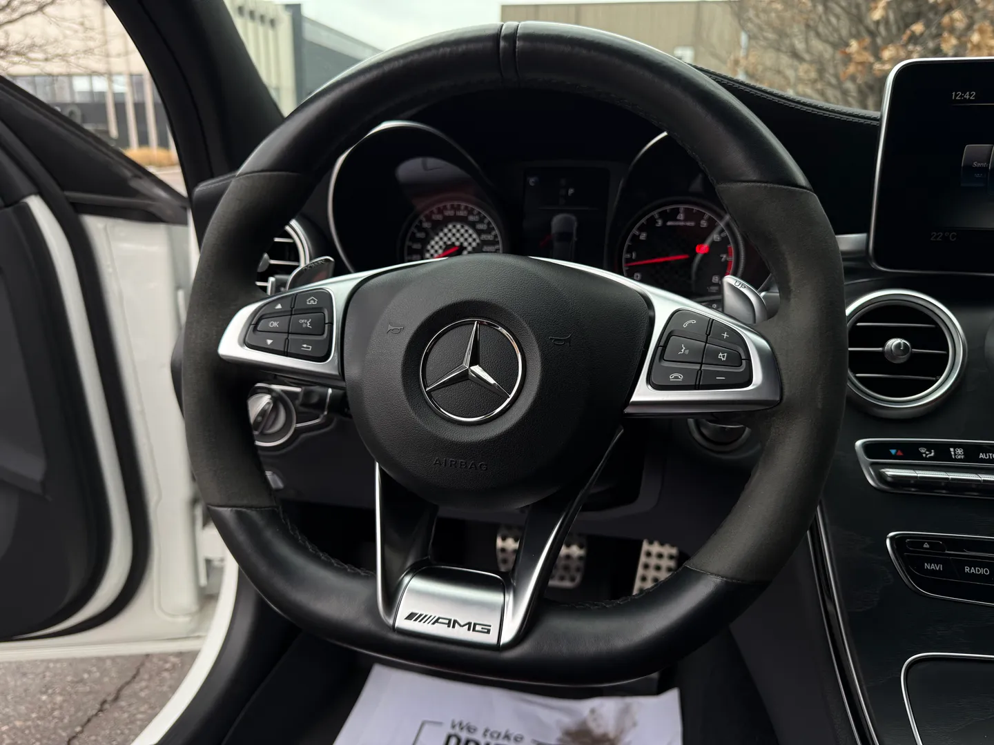 Mercedes Benz C43 AMG Sedan — photo 73