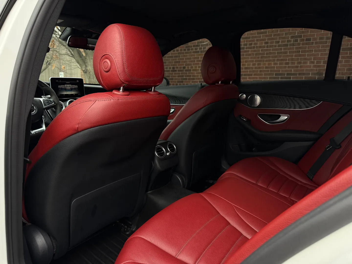 Mercedes Benz C43 AMG Sedan — photo 86