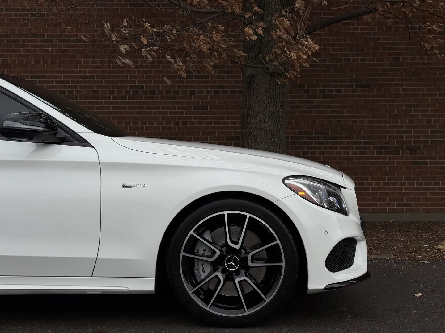 Mercedes Benz C43 AMG Sedan — photo 95