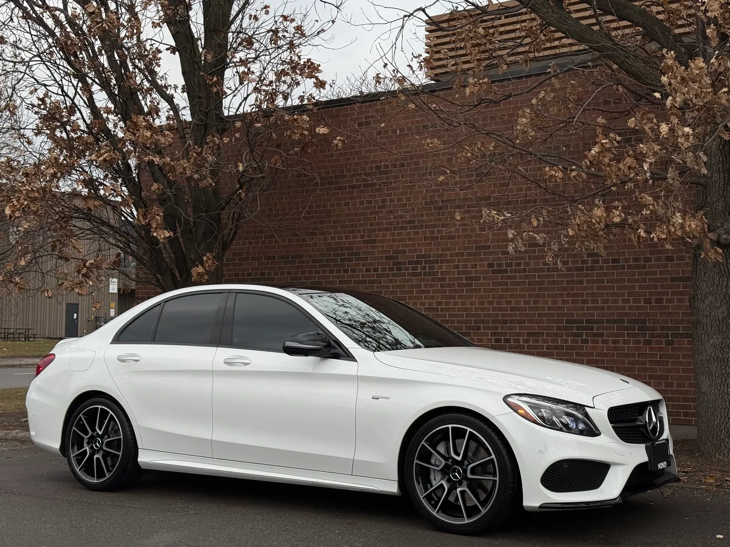 Mercedes Benz C43 AMG Sedan — photo 96