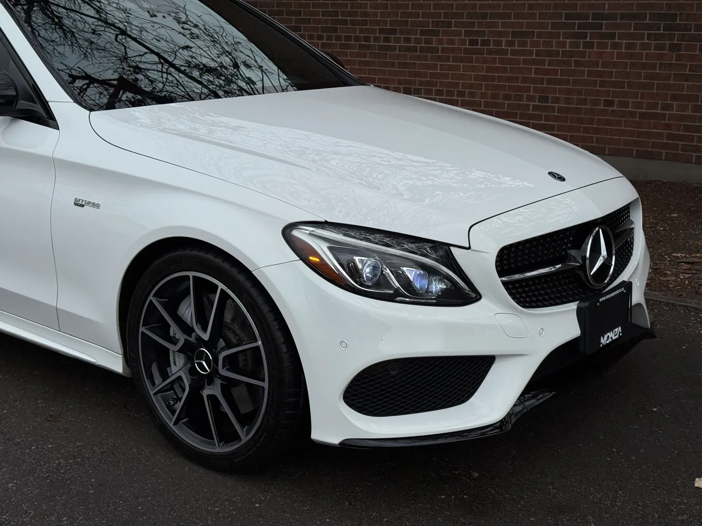 Mercedes Benz C43 AMG Sedan — photo 97