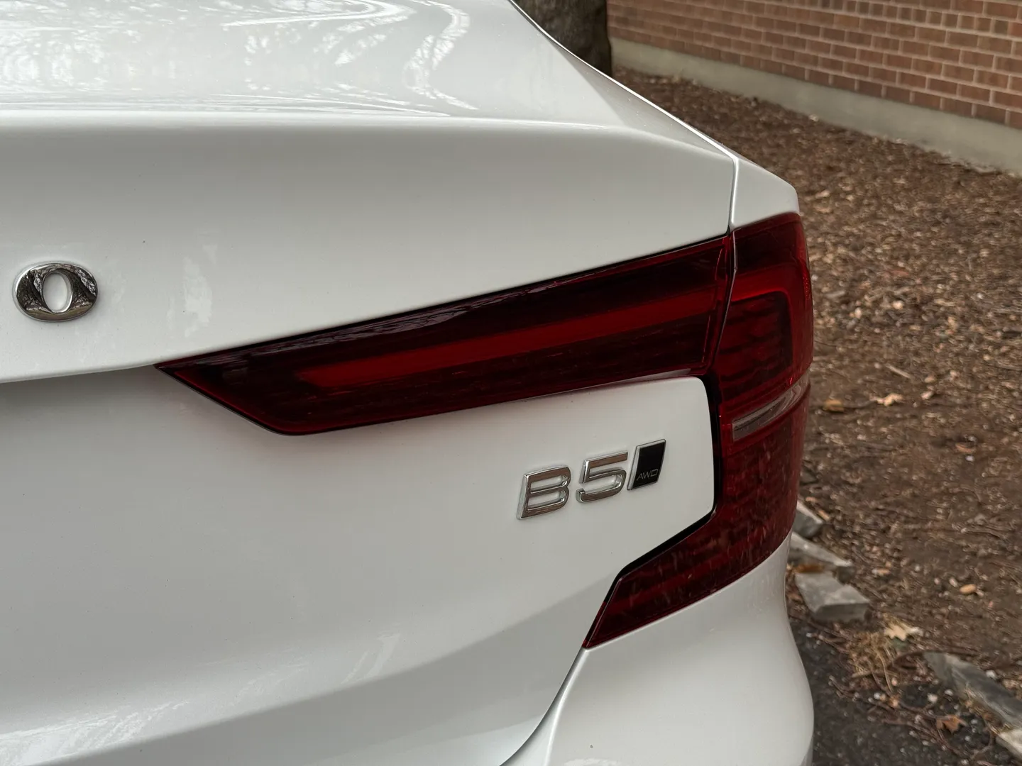 Volvo S60 Plus Dark Theme — photo 24