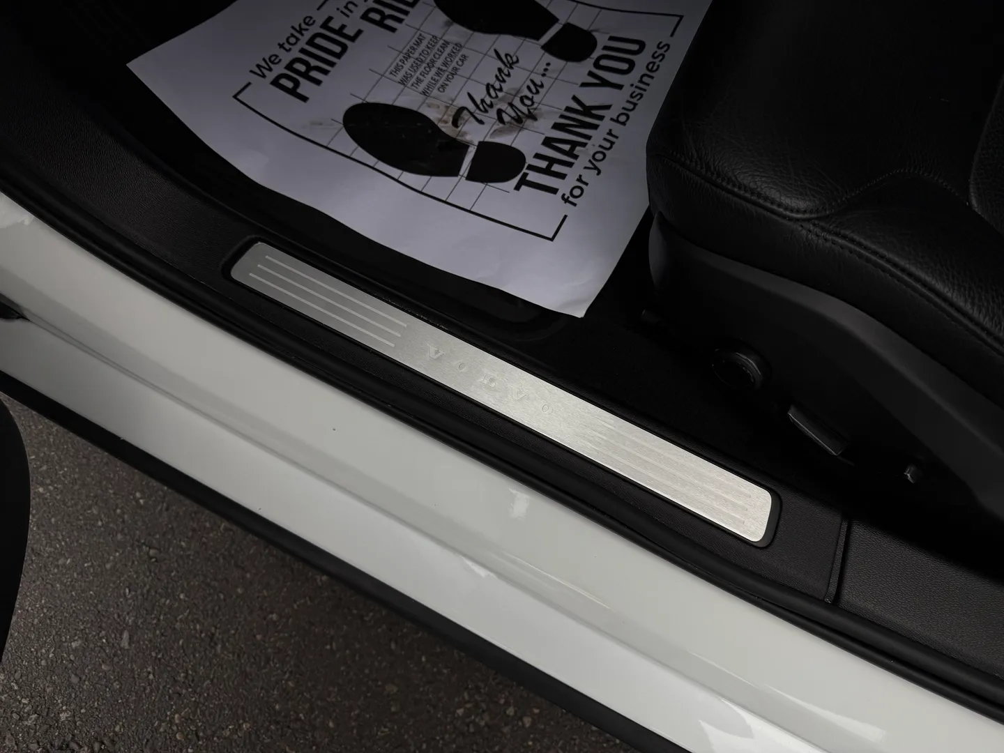 Volvo S60 Plus Dark Theme — photo 34
