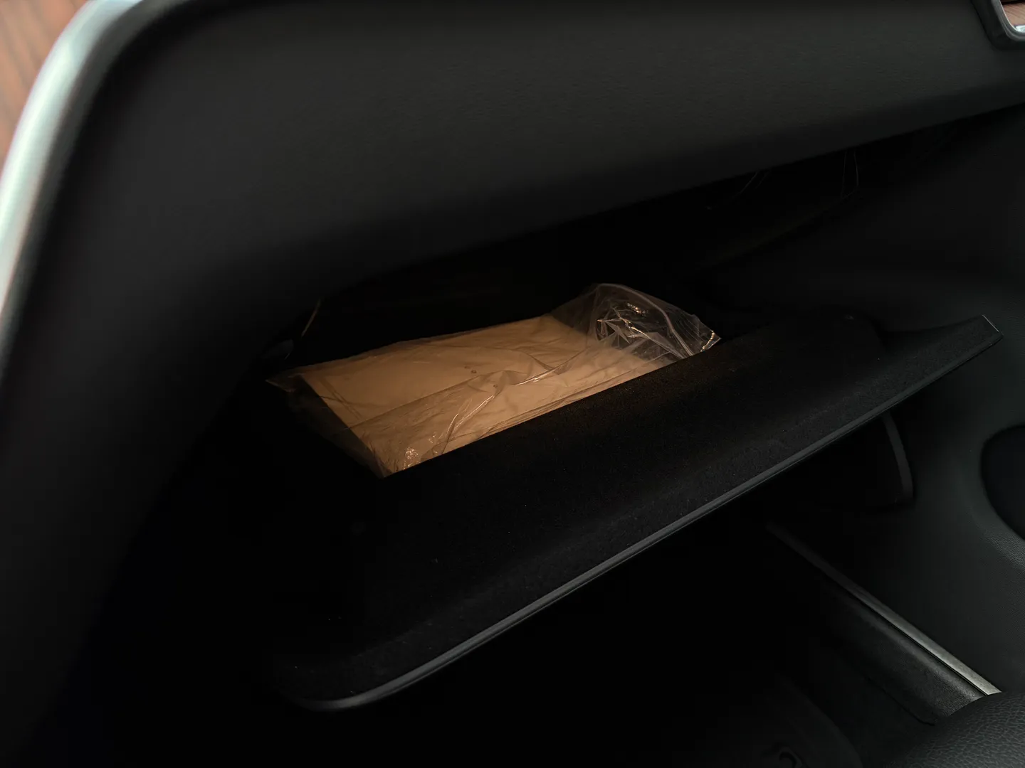 Volvo S60 Plus Dark Theme — photo 53