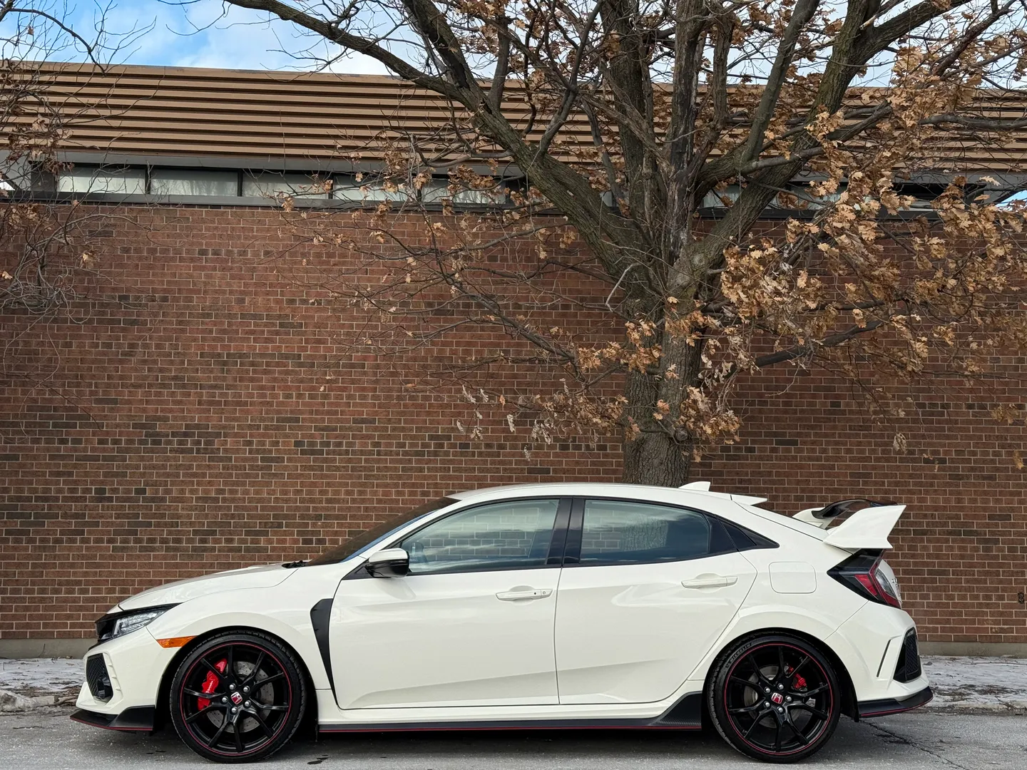 Honda Civic Type R 6 Speed Manual — photo 12