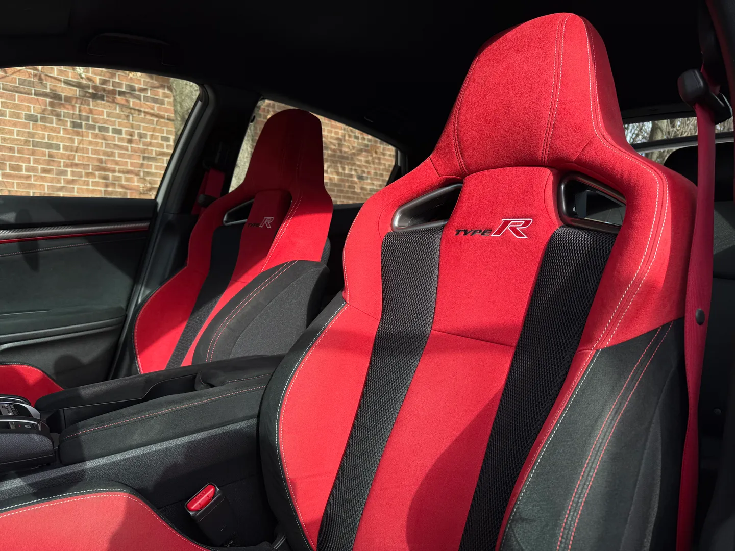 Honda Civic Type R 6 Speed Manual — photo 41