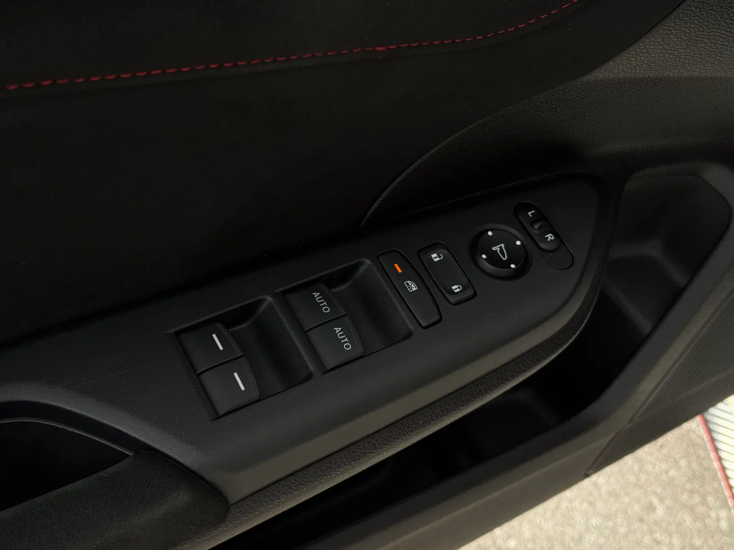 Honda Civic Type R 6 Speed Manual — photo 46