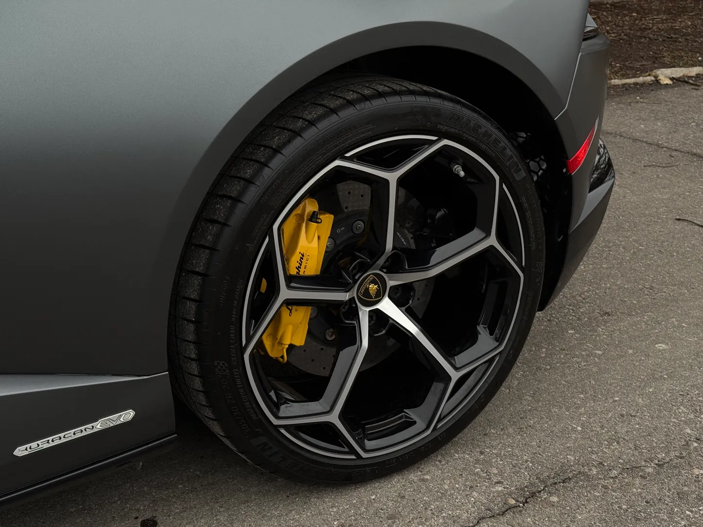 Lamborghini Huracan Evo LP 640-4 Coupe — photo 15