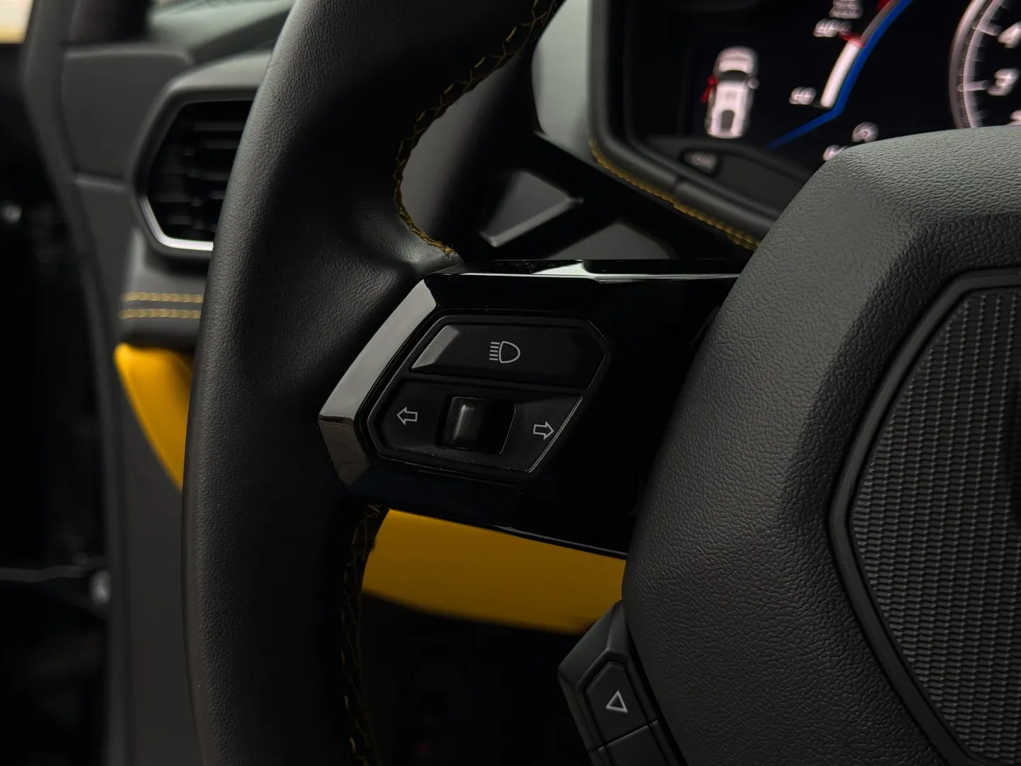 Lamborghini Huracan Evo LP 640-4 Coupe — photo 70