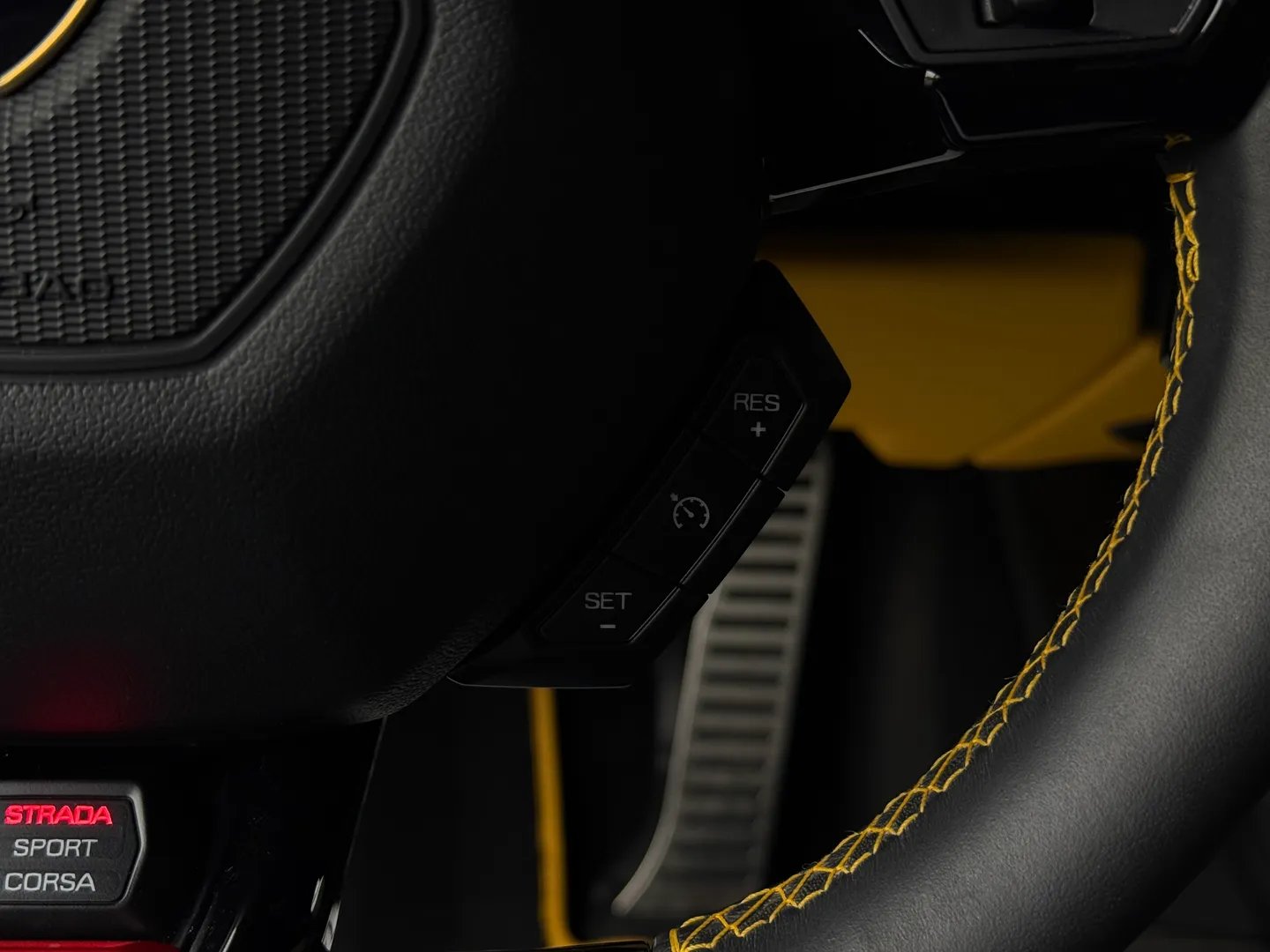 Lamborghini Huracan Evo LP 640-4 Coupe — photo 74