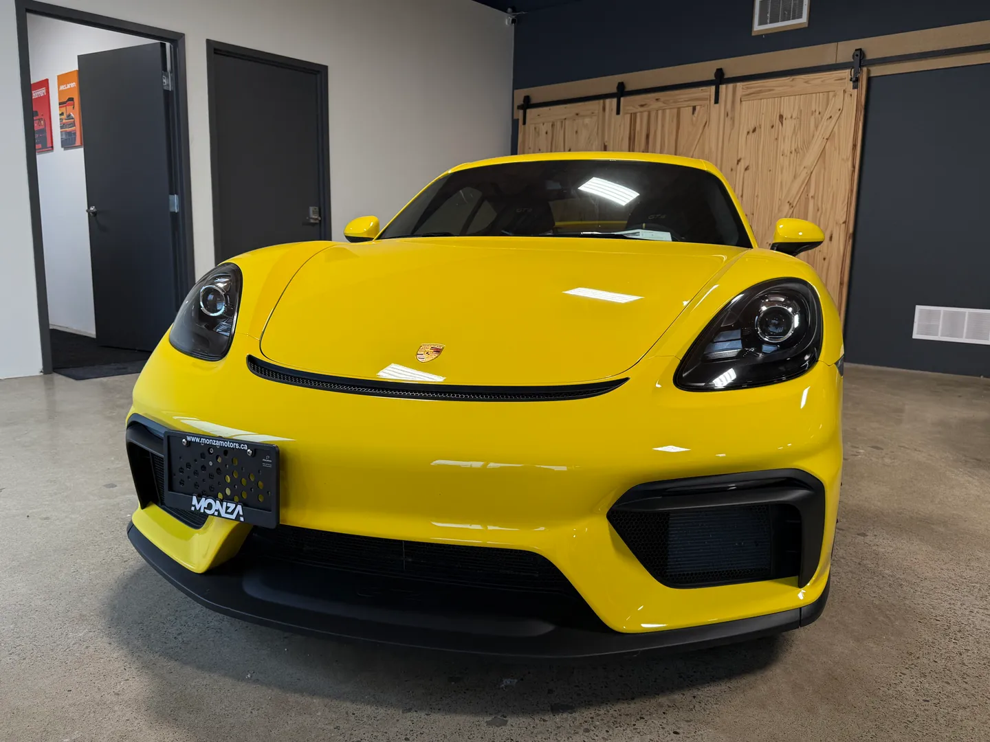 Porsche 718 Cayman GT4 6 Speed Manual Full Body PPF — photo 3