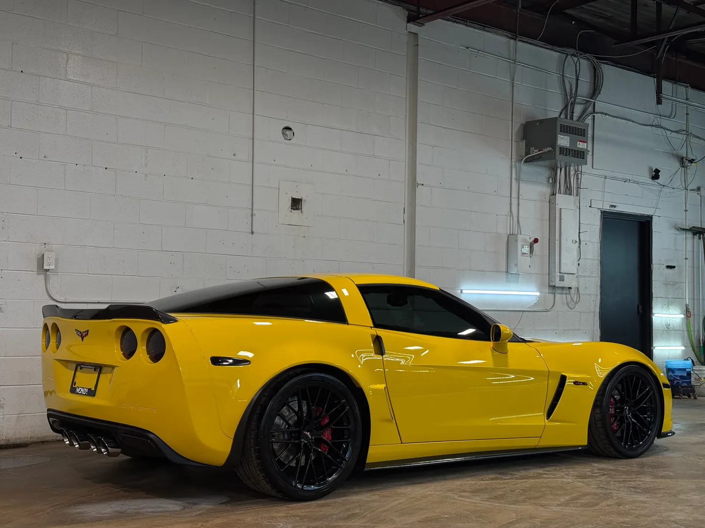 Chevrolet Corvette Z06 — photo 8