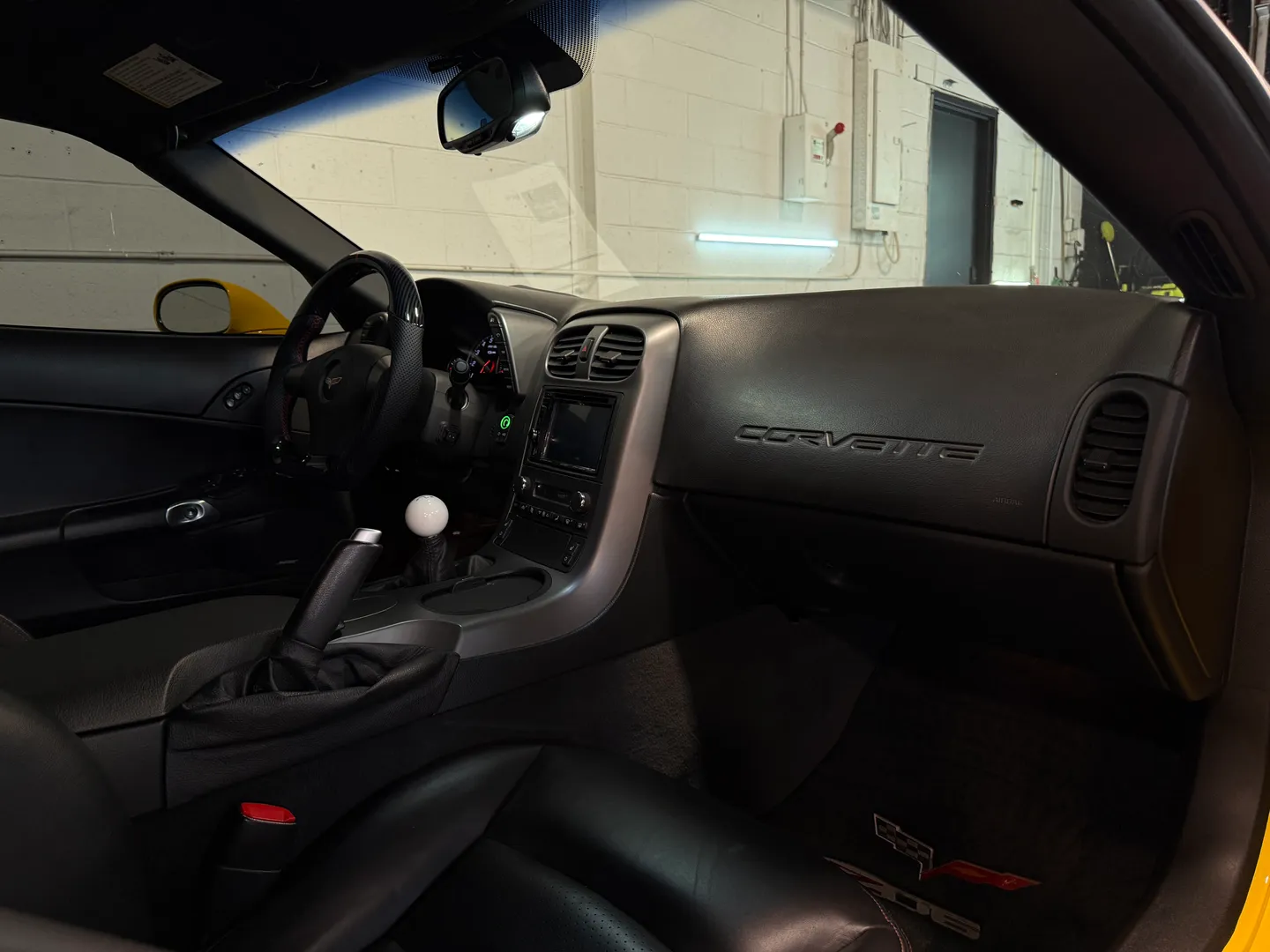 Chevrolet Corvette Z06 — photo 11