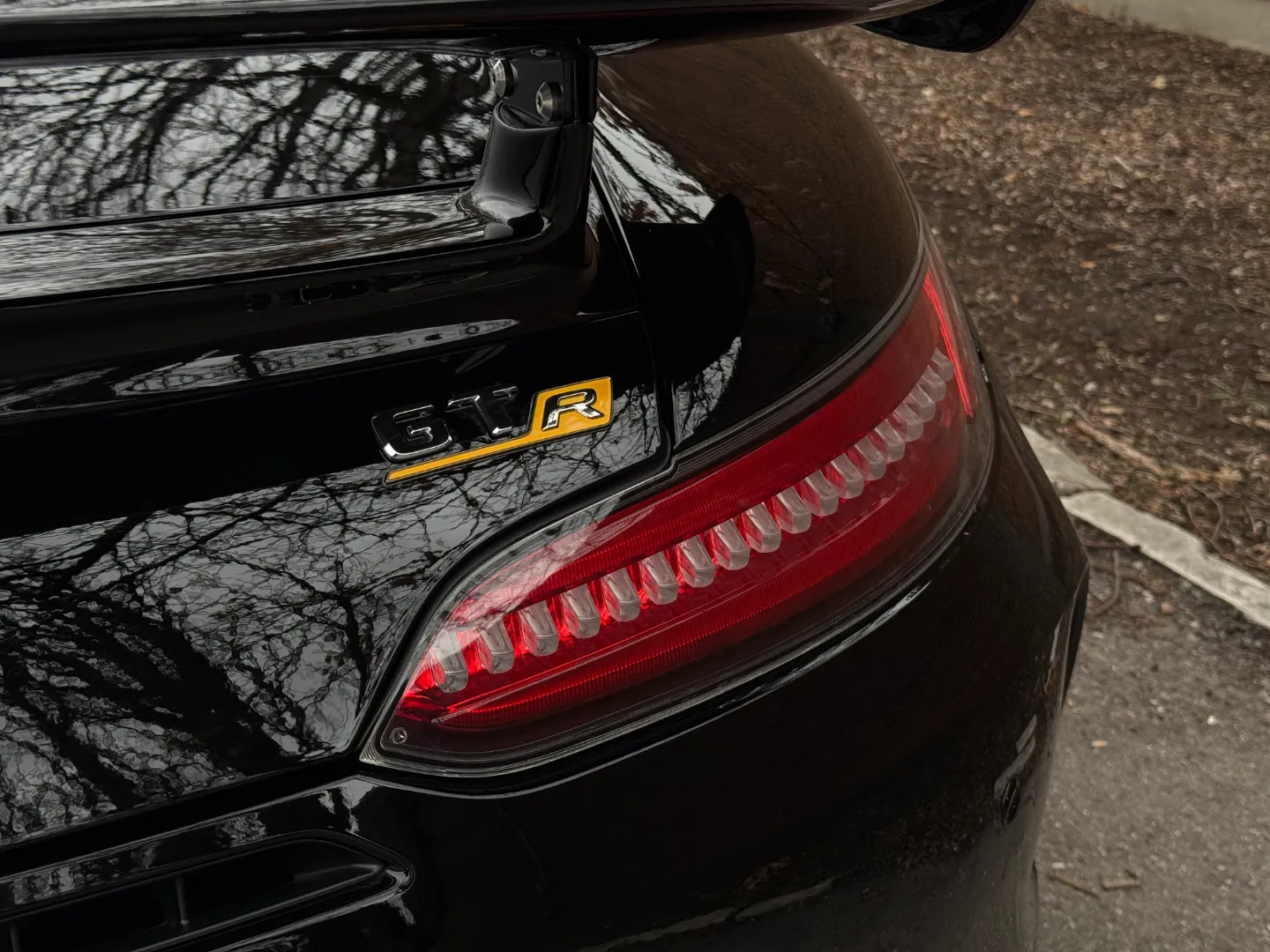 Mercedes Benz AMG GTR Coupe  — photo 32