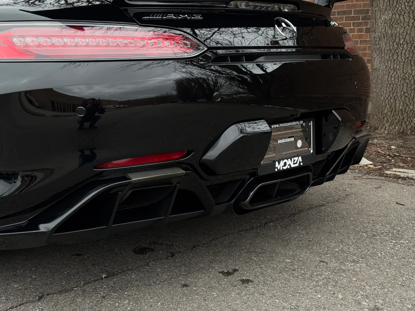 Mercedes Benz AMG GTR Coupe  — photo 34