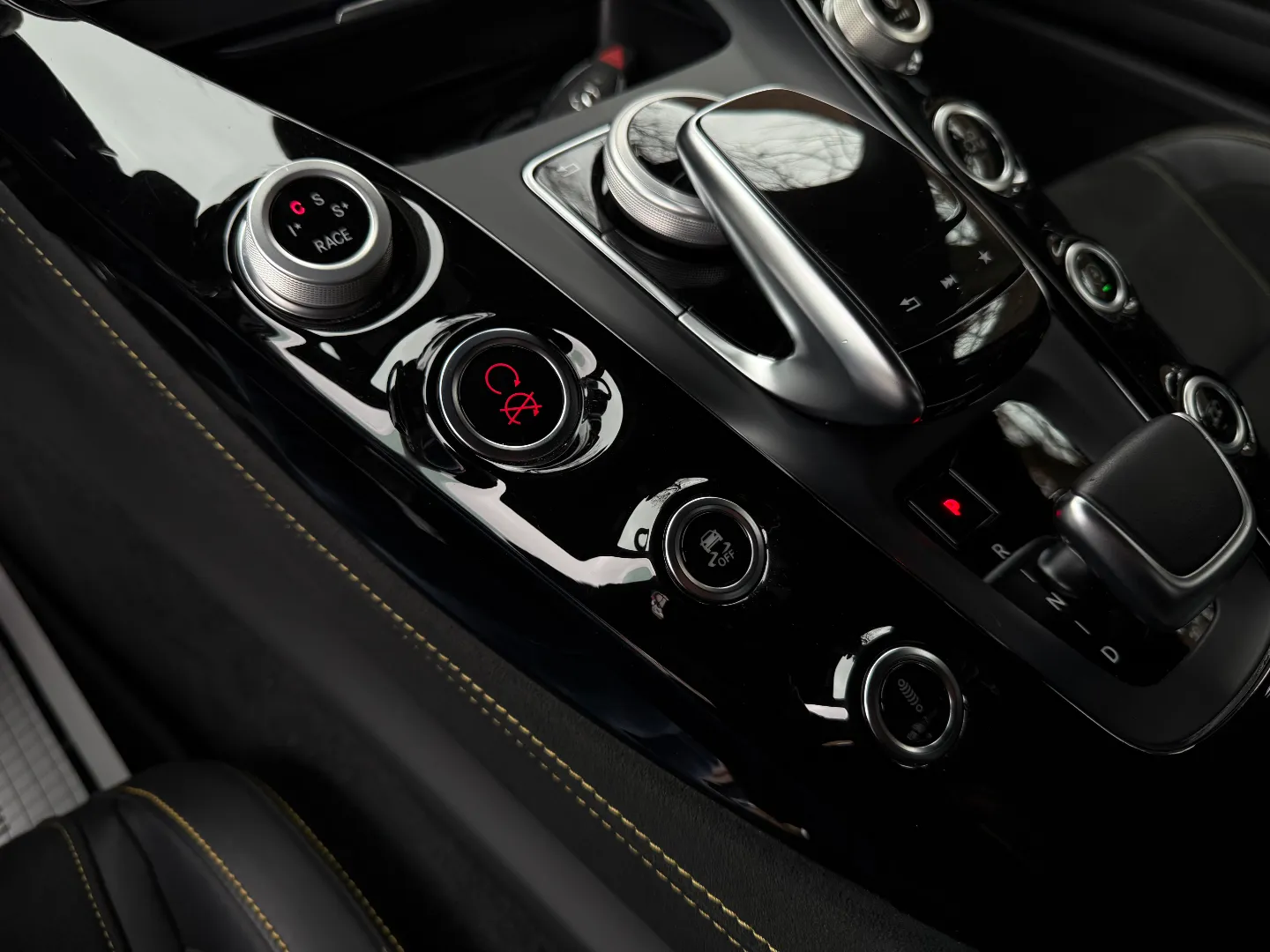 Mercedes Benz AMG GTR Coupe  — photo 53