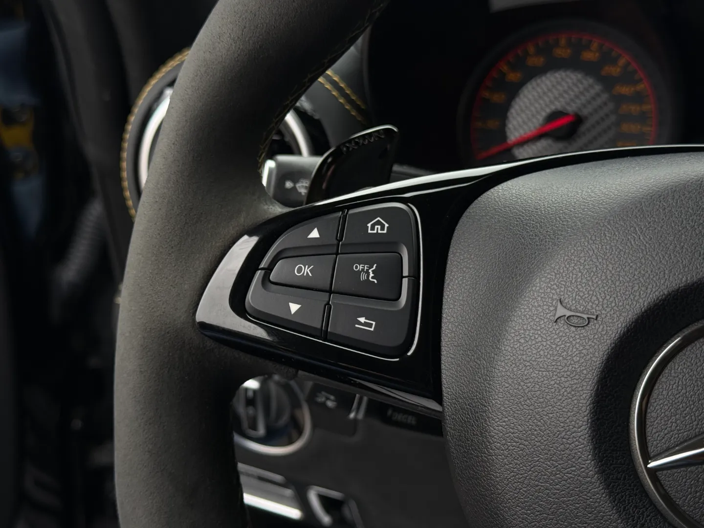 Mercedes Benz AMG GTR Coupe  — photo 80