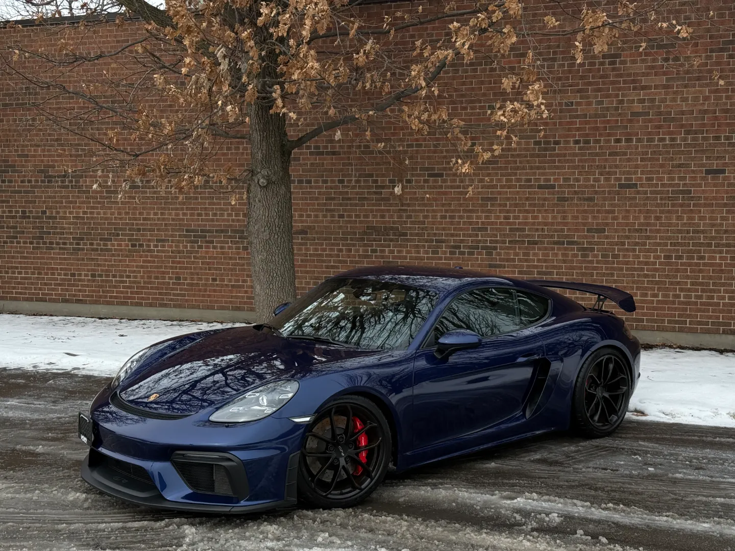Porsche 718 Cayman GT4 6 Speed Manual — photo 2
