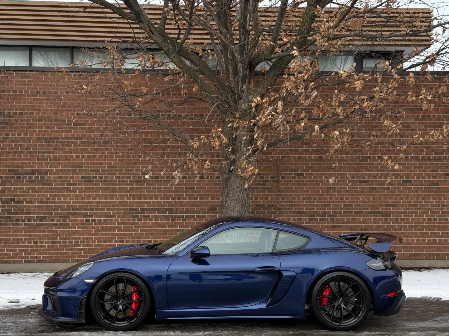 Porsche 718 Cayman GT4 6 Speed Manual — photo 11