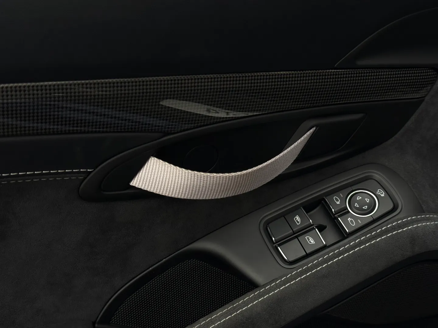 Porsche 718 Cayman GT4 6 Speed Manual — photo 44
