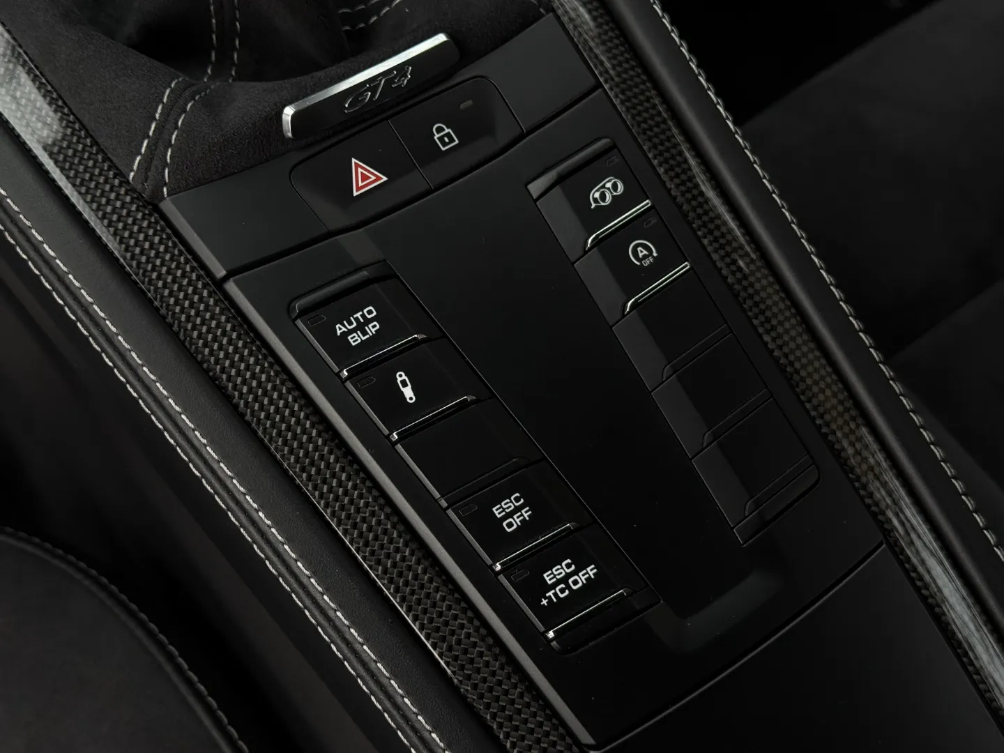 Porsche 718 Cayman GT4 6 Speed Manual — photo 51