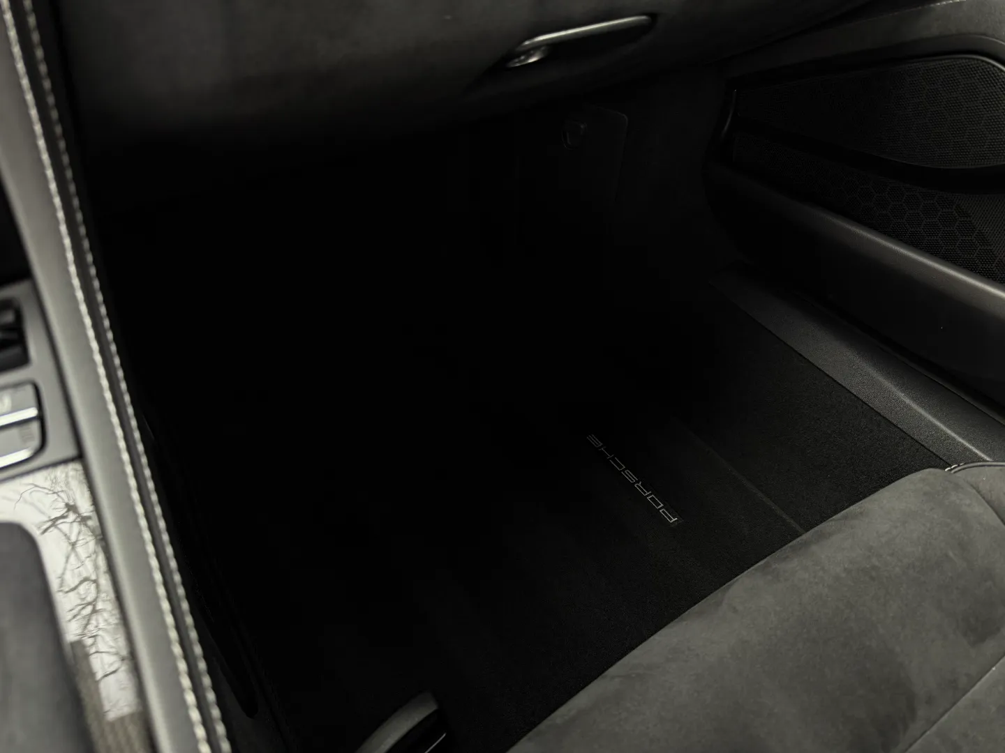 Porsche 718 Cayman GT4 6 Speed Manual — photo 66
