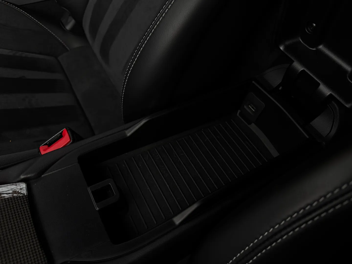 Porsche 718 Cayman GT4 6 Speed Manual — photo 70