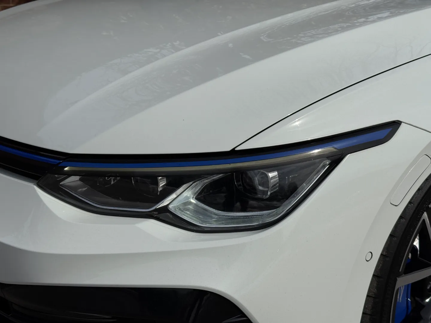 Volkswagen Golf R — photo 7