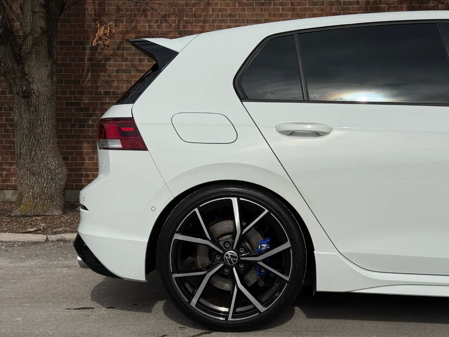 Volkswagen Golf R — photo 95