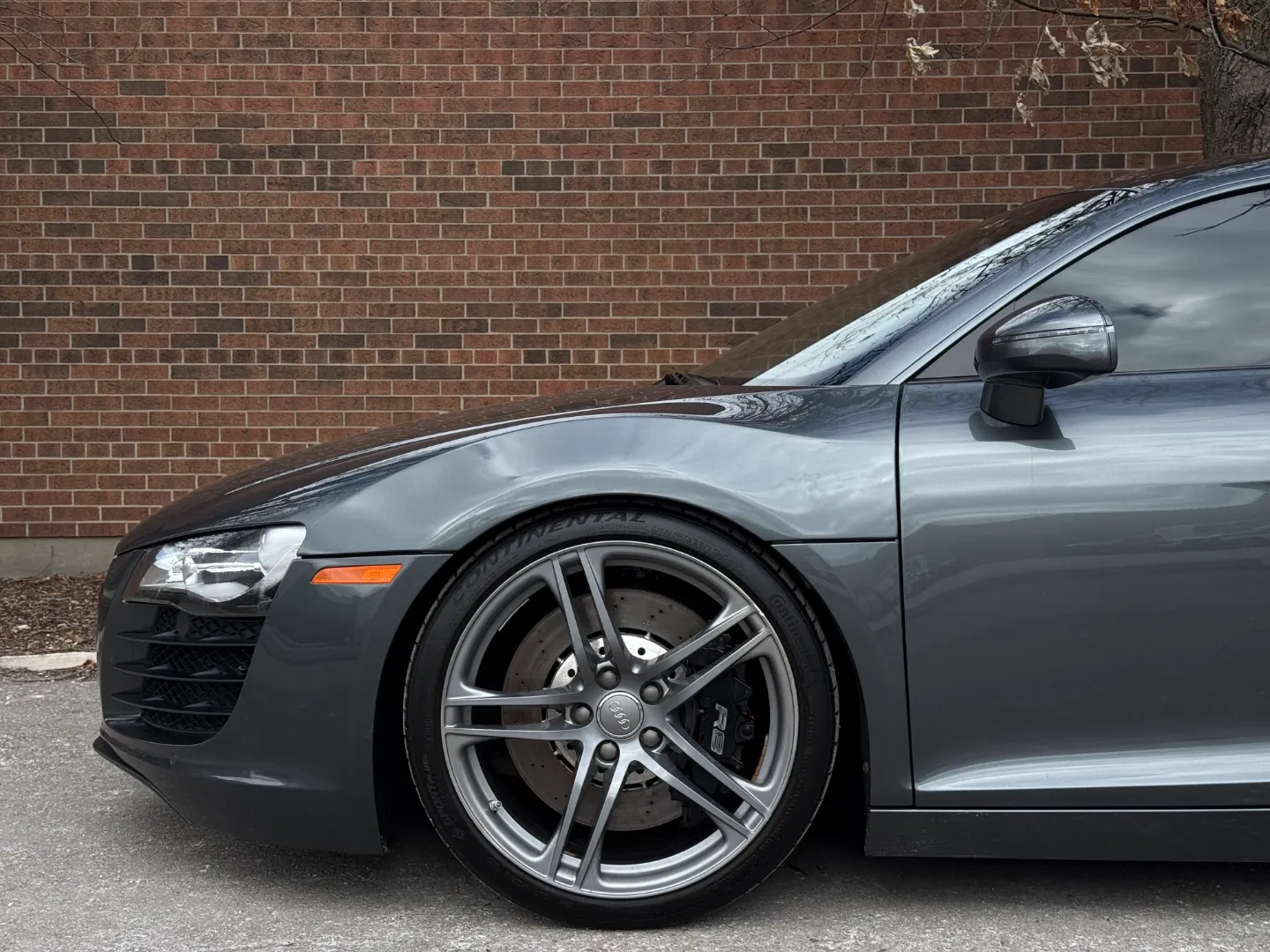 Audi R8 V8 Gated 6 Speed Manual Coupe — photo 11