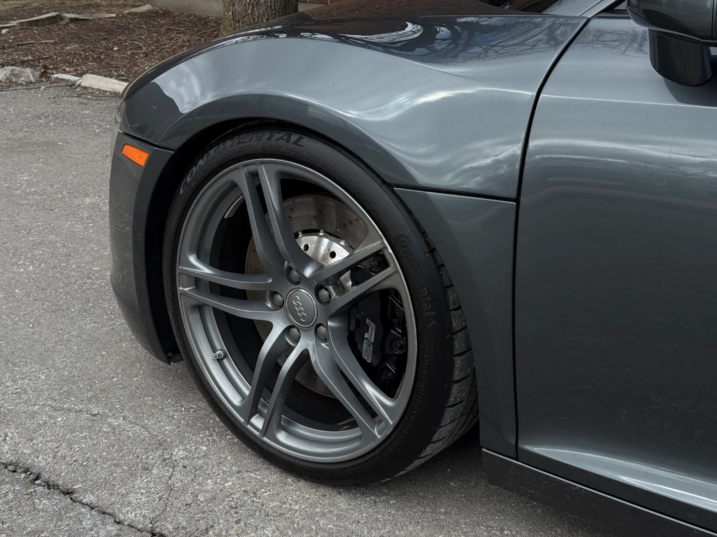 Audi R8 V8 Gated 6 Speed Manual Coupe — photo 13