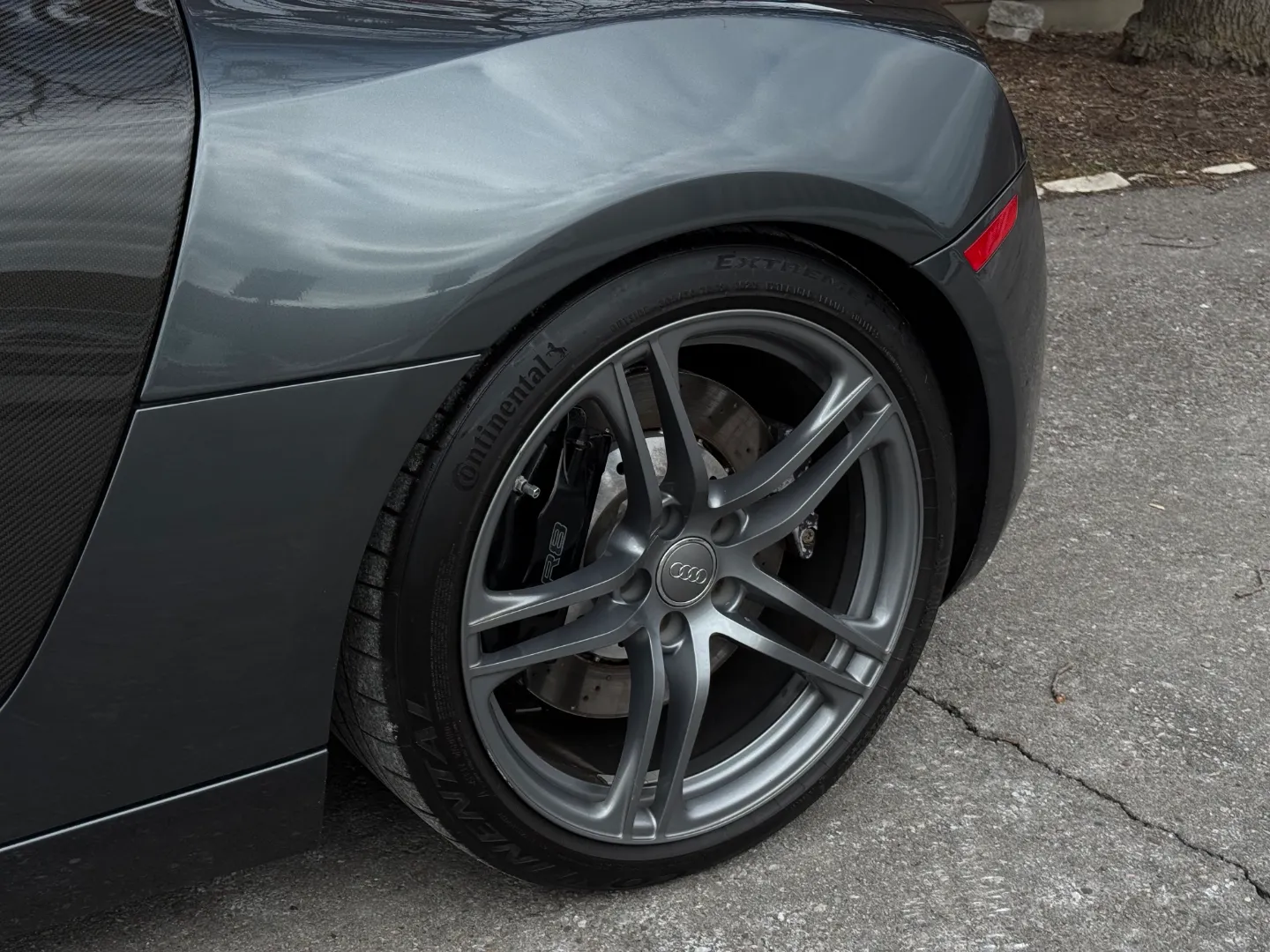 Audi R8 V8 Gated 6 Speed Manual Coupe — photo 14