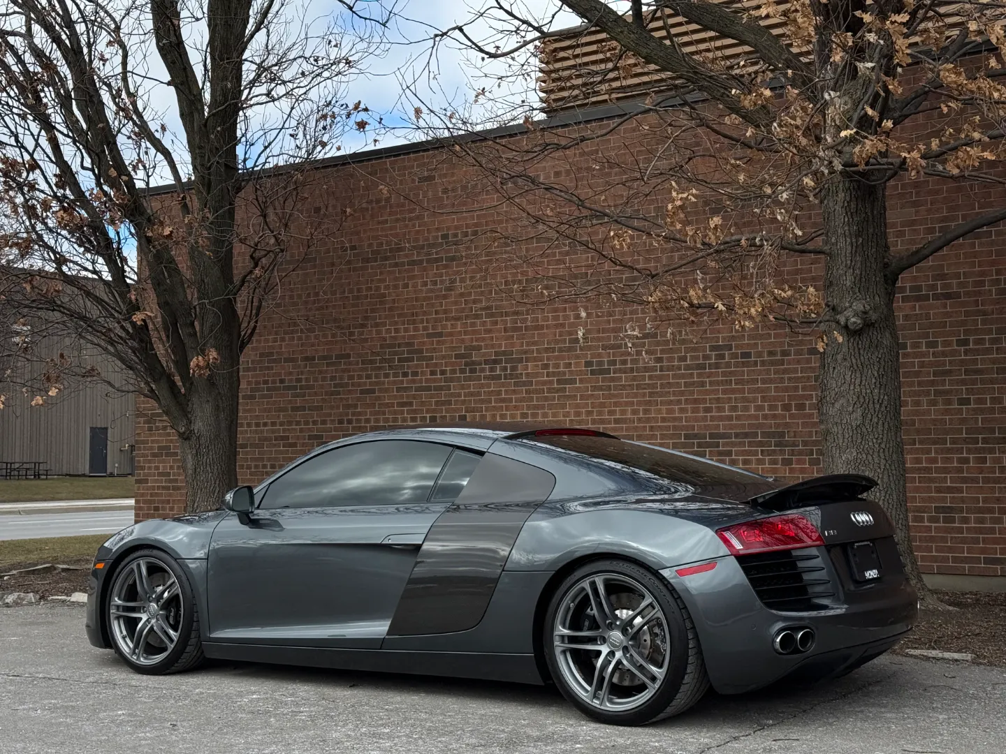 Audi R8 V8 Gated 6 Speed Manual Coupe — photo 22