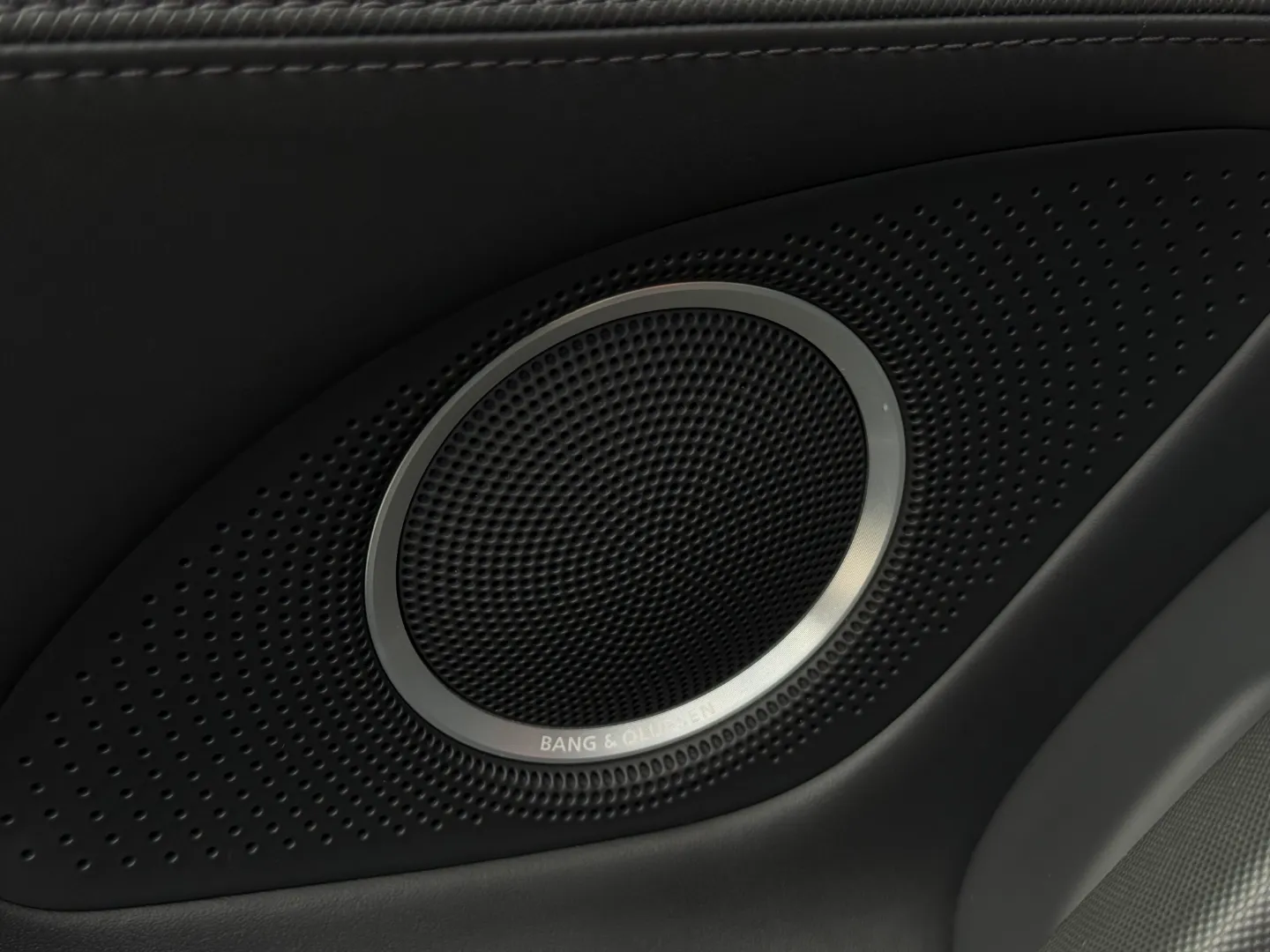 Audi R8 V8 Gated 6 Speed Manual Coupe — photo 43