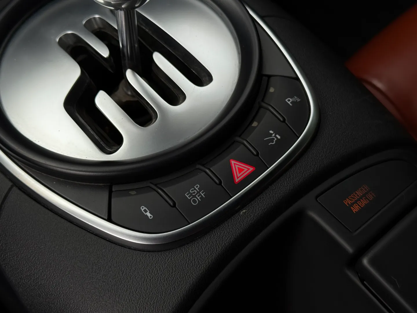 Audi R8 V8 Gated 6 Speed Manual Coupe — photo 48