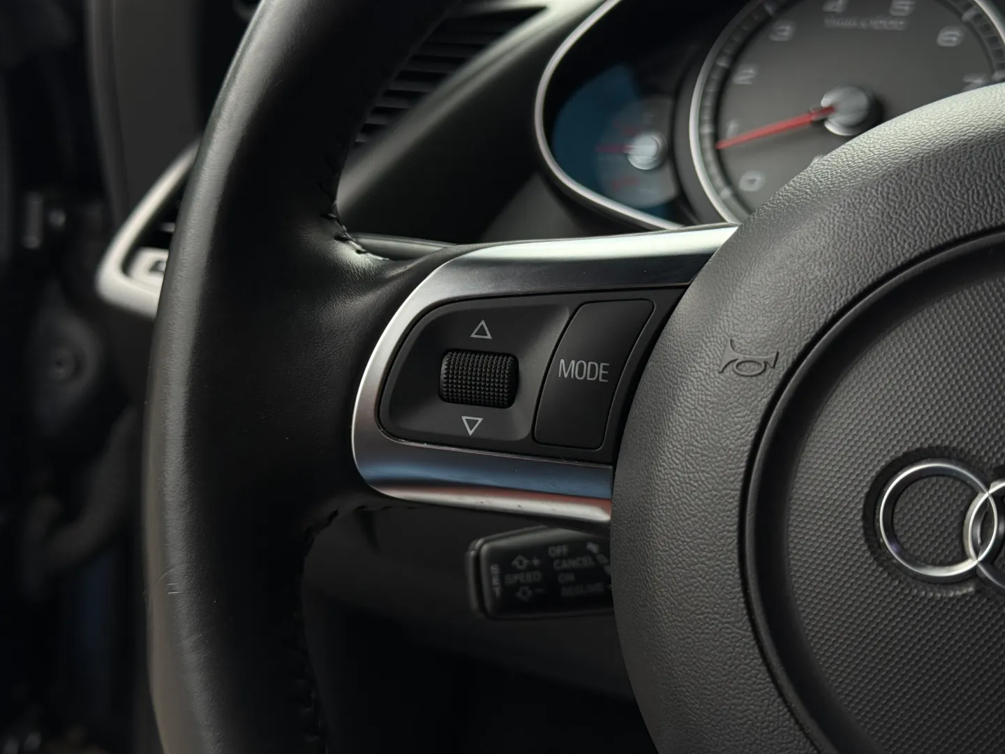 Audi R8 V8 Gated 6 Speed Manual Coupe — photo 68