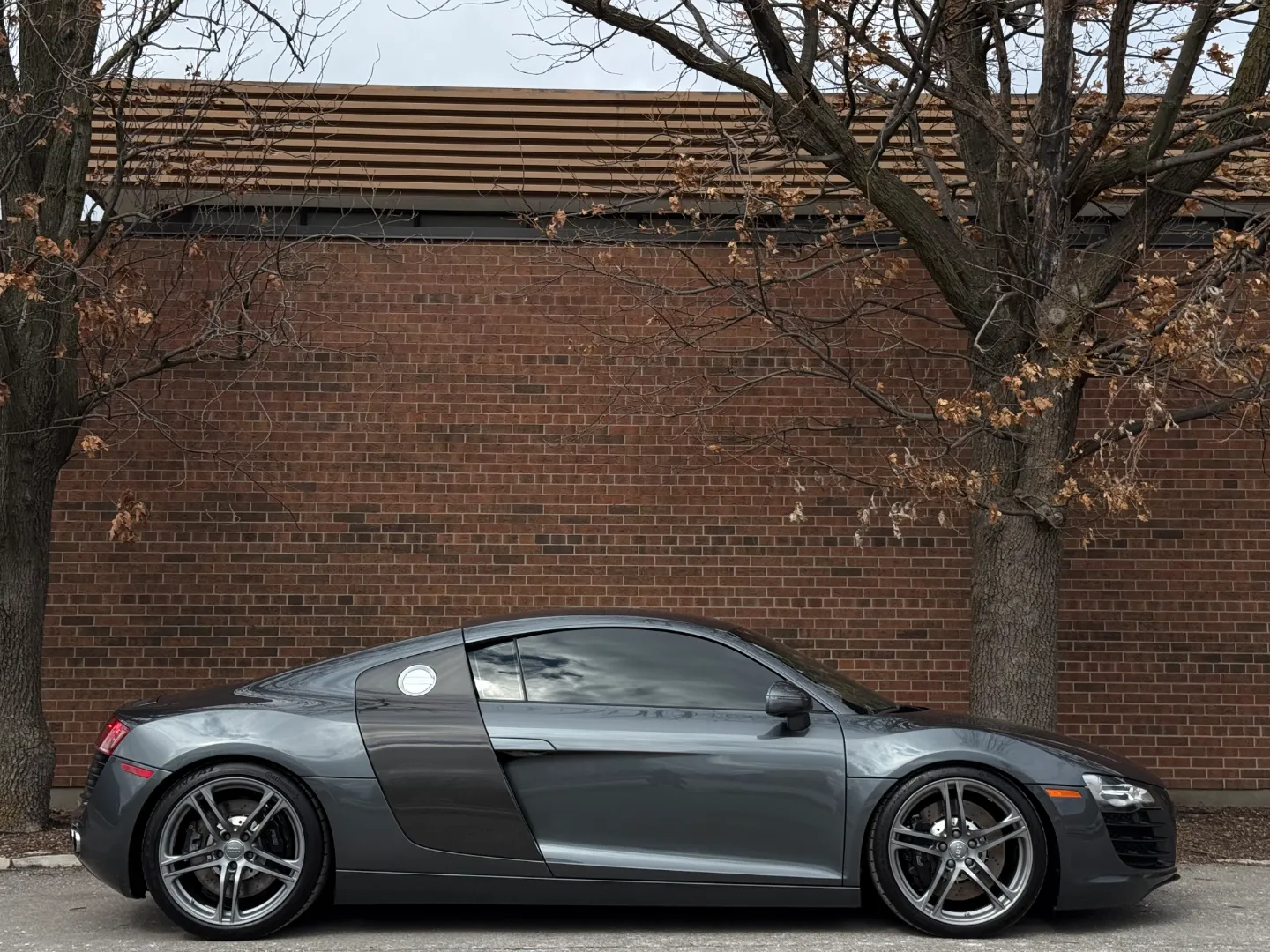 Audi R8 V8 Gated 6 Speed Manual Coupe — photo 77
