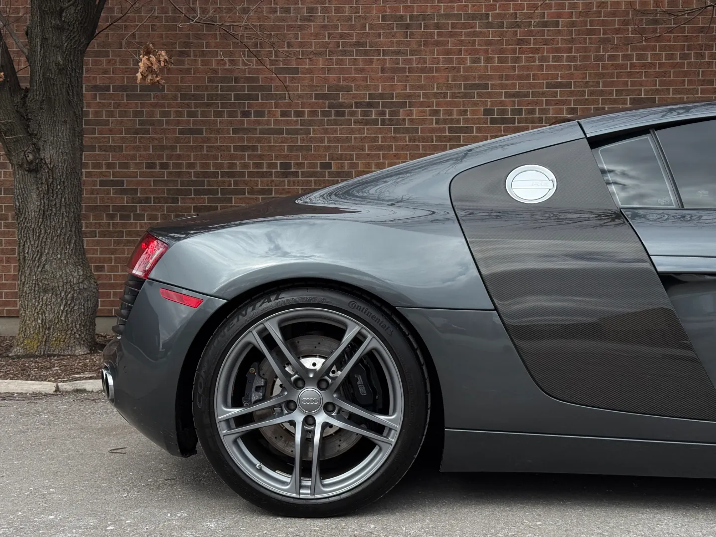 Audi R8 V8 Gated 6 Speed Manual Coupe — photo 78