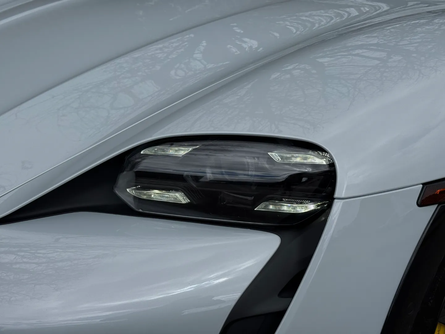 Porsche Taycan Turbo S Cross Turismo  — photo 7