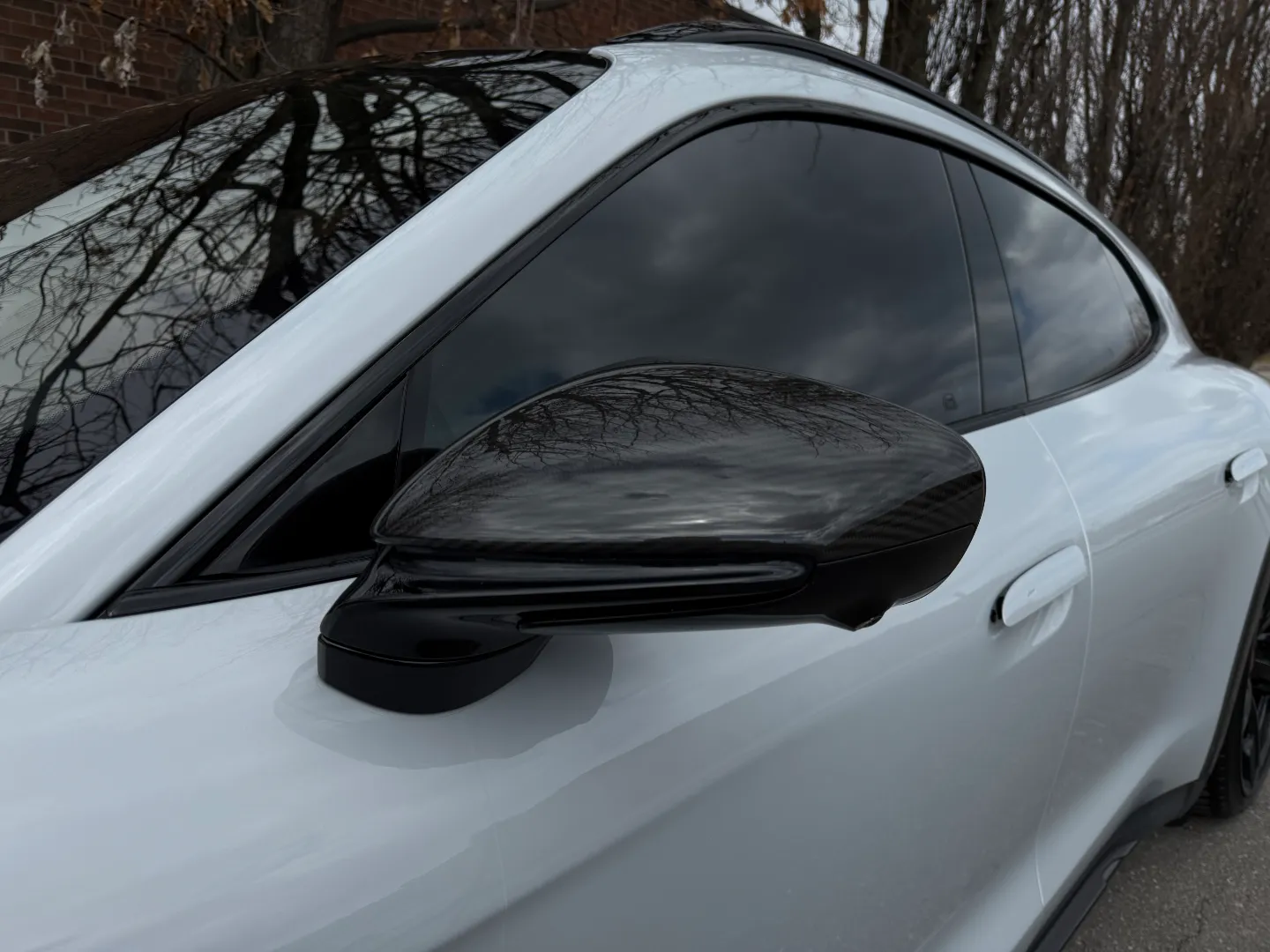 Porsche Taycan Turbo S Cross Turismo  — photo 20